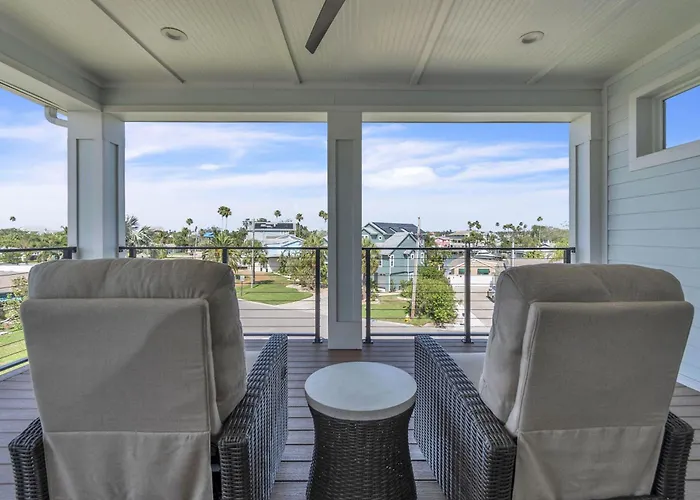 Gulfside Retreat Holiday home